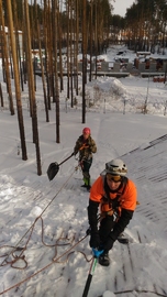очистка кровли от снега альпинистами