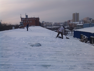 уборка снега в альпах