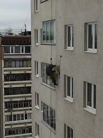 аварийный фасад