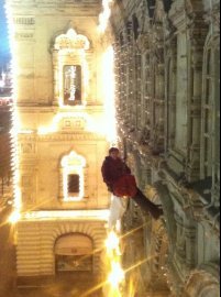 украшение фасада гирляндами