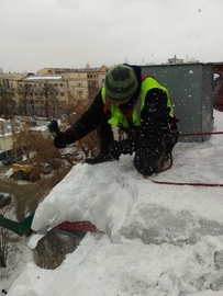 очистка кровель от снега