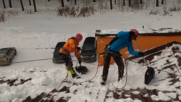 очистка кровли от снега