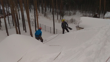 очистка плоской кровли от снега