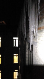 уборка снега с плоской крыши